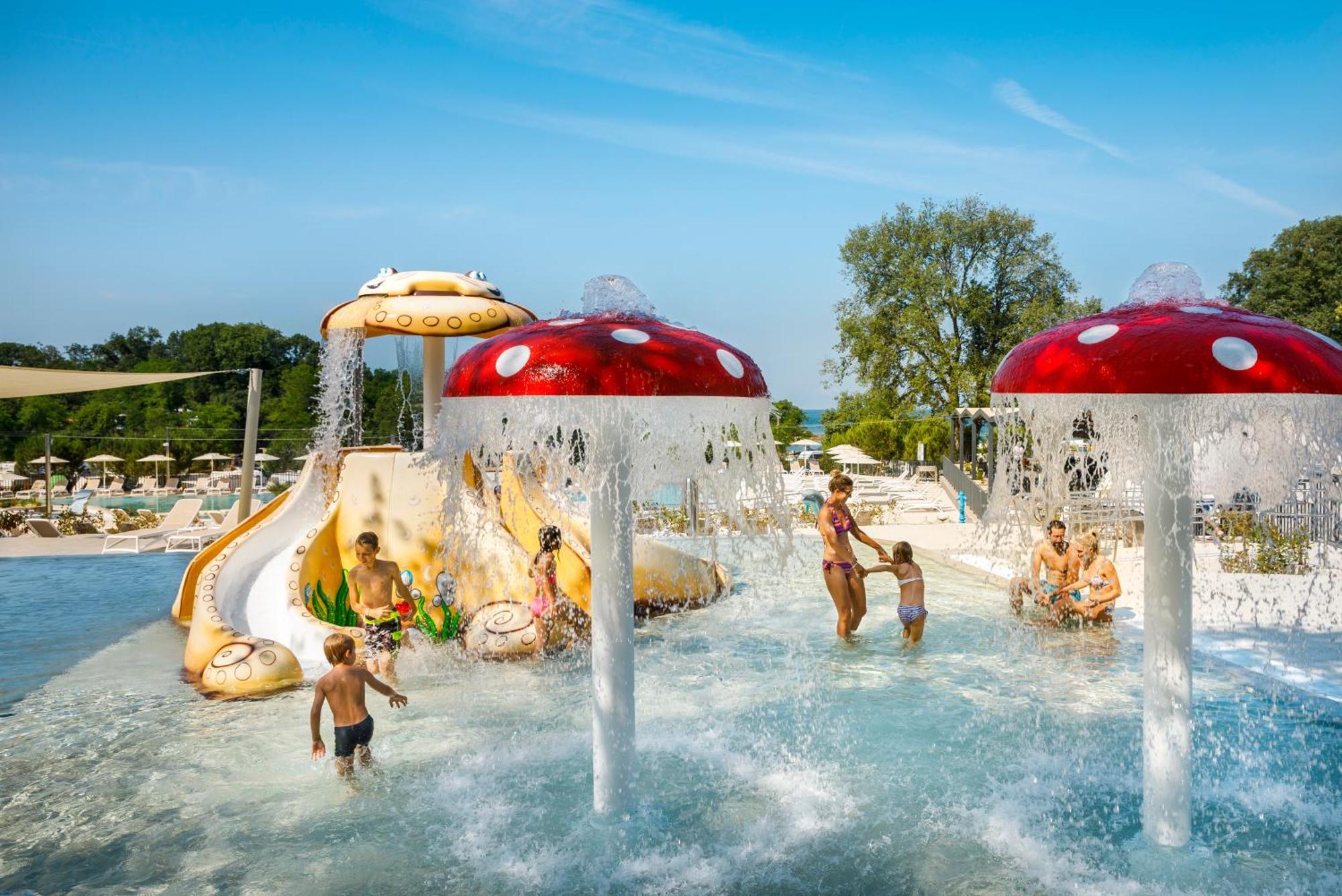 Aminess Planet Camping Maravea Resort - Pitches Novigrad  Exterior photo